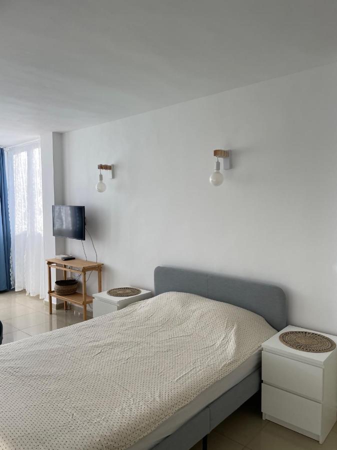 Studio Eldorado Арона Екстер'єр фото
